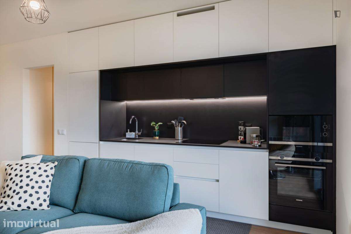 Apartamento com 1 quartos - localizado em Campanhã Porto - Grande imagem: 4/43