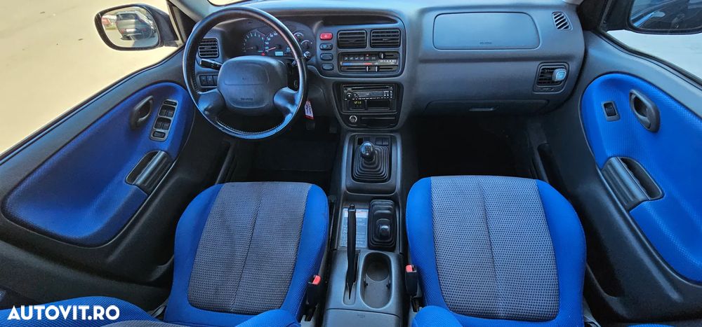 Suzuki Grand Vitara 2.0 Comfort - 16