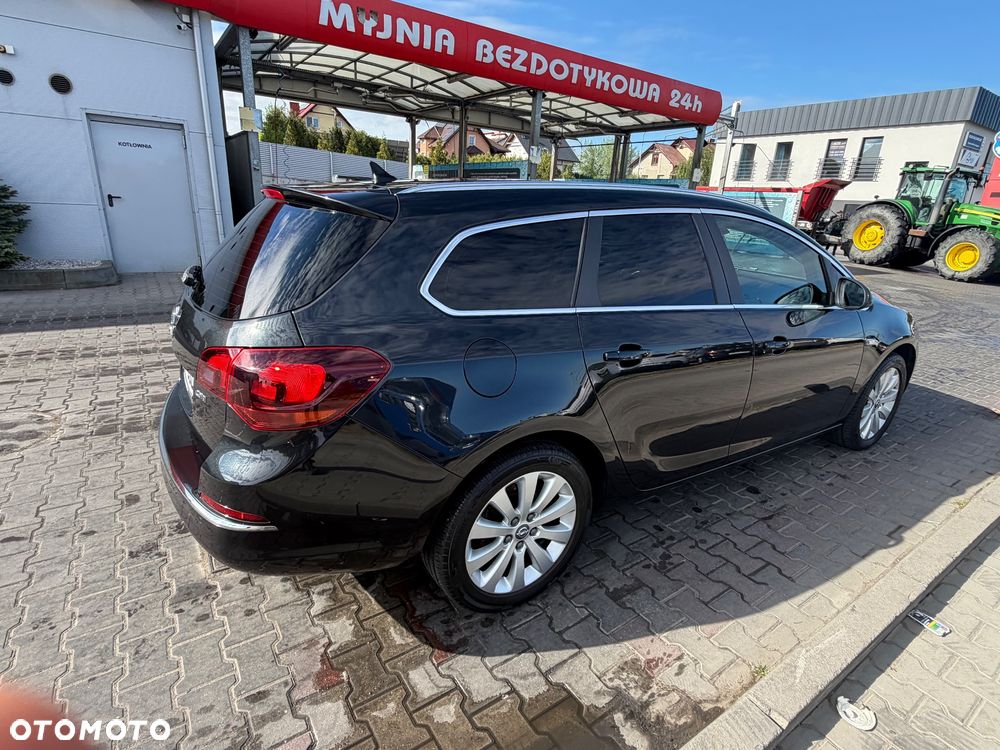Opel Astra 2.0 CDTI Exklusiv - 8