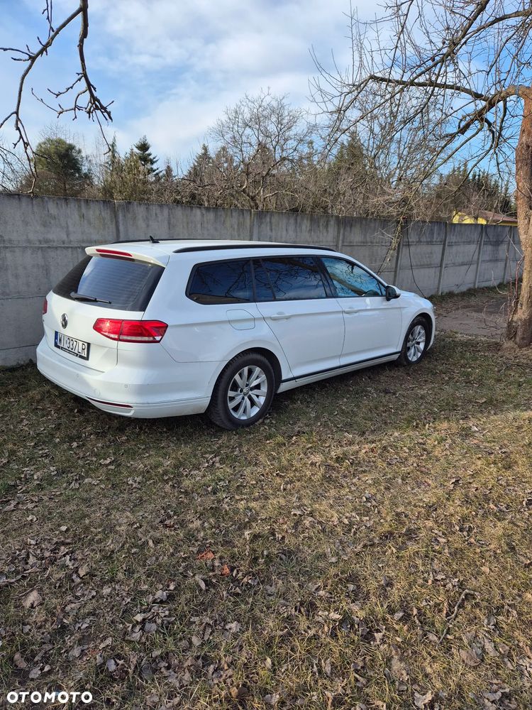 Volkswagen Passat 1.6 TDI BMT Trendline - 17