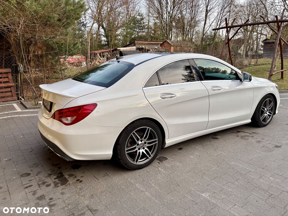 Mercedes-Benz CLA 250 4Matic 7G-DCT - 2