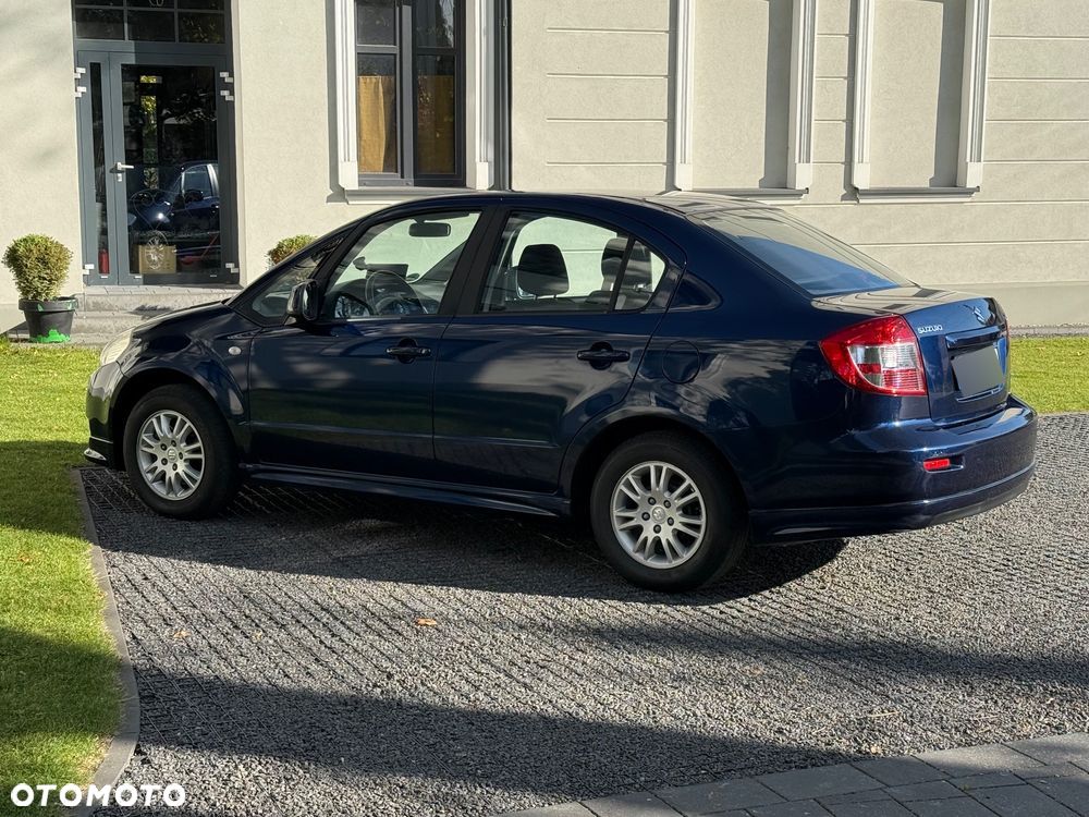 Suzuki SX4 1.6 GS / Premium - 8