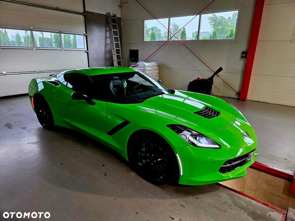 Chevrolet Corvette - 1