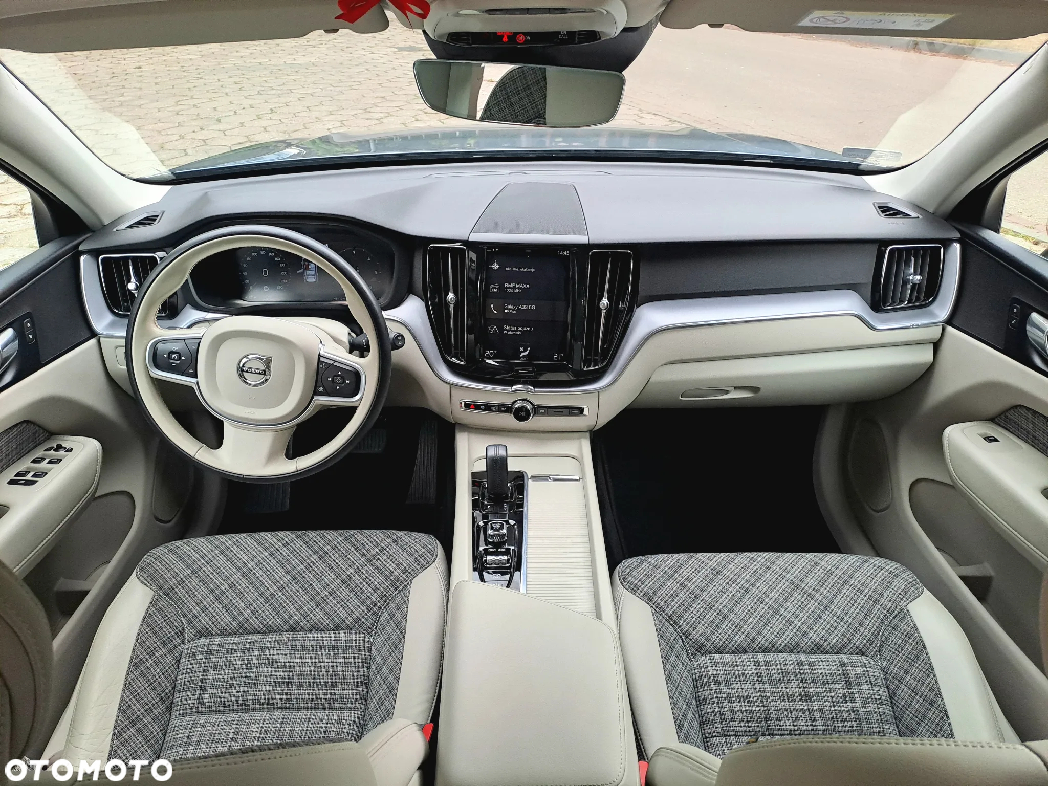 Volvo XC 60 B4 D AWD Momentum Pro - 7