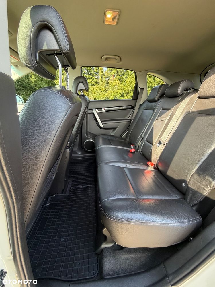Chevrolet Captiva 2.4 AWD Automatik LT+ - 11