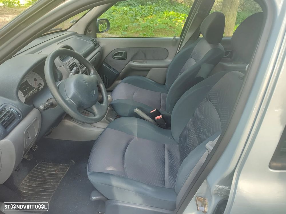 Renault Clio 1.2 16V Tech´Road - 8