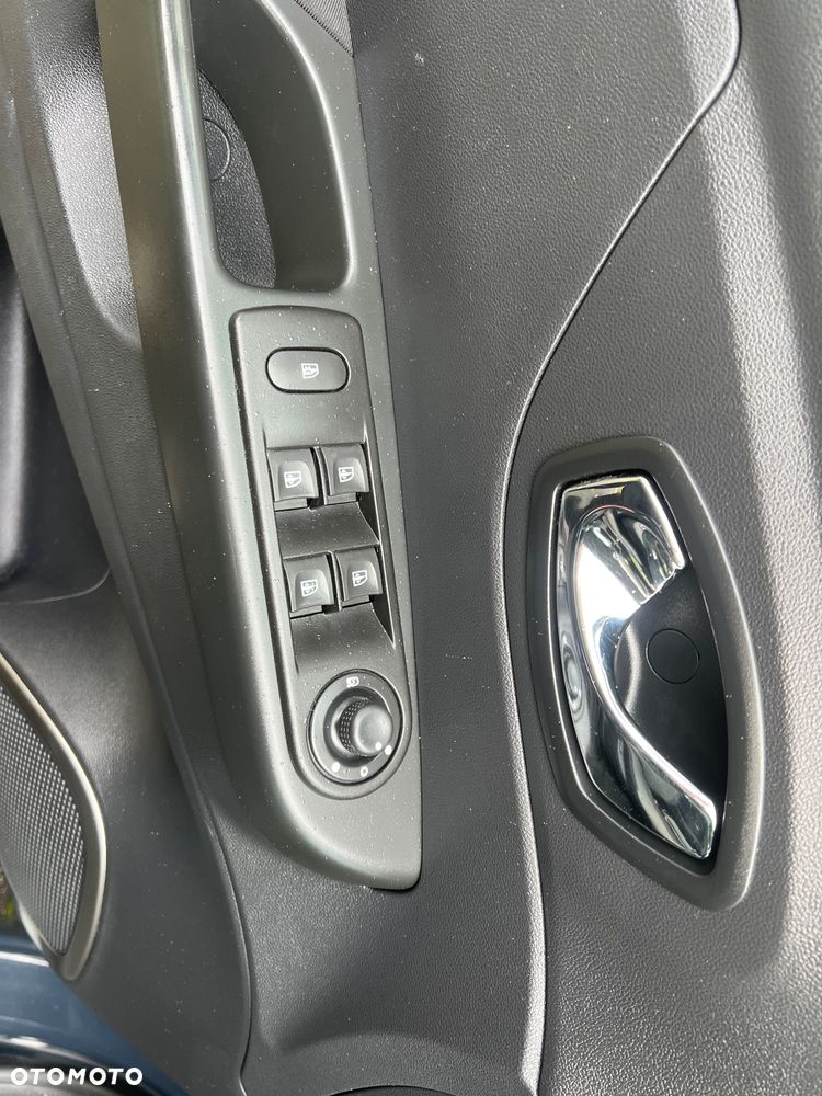 Renault Captur (ENERGY) TCe 90 LIMITED - 32