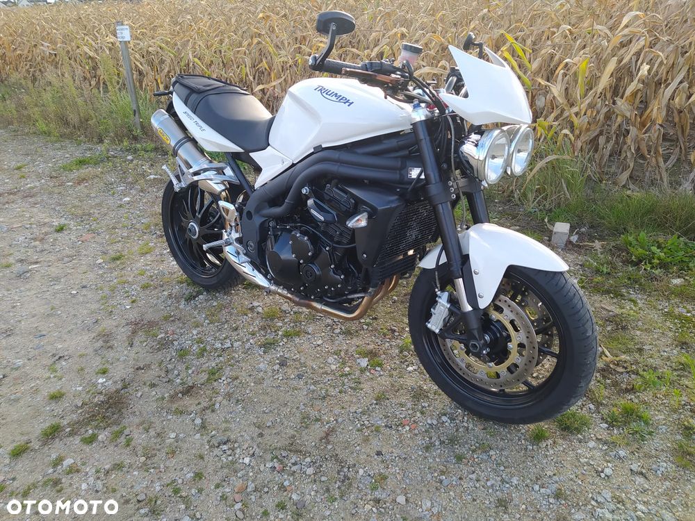 Triumph Speed Triple - 1