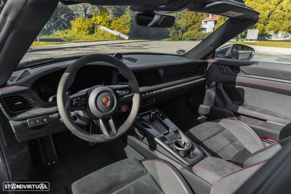 Porsche 911 (992) Targa 4 GTS - 17