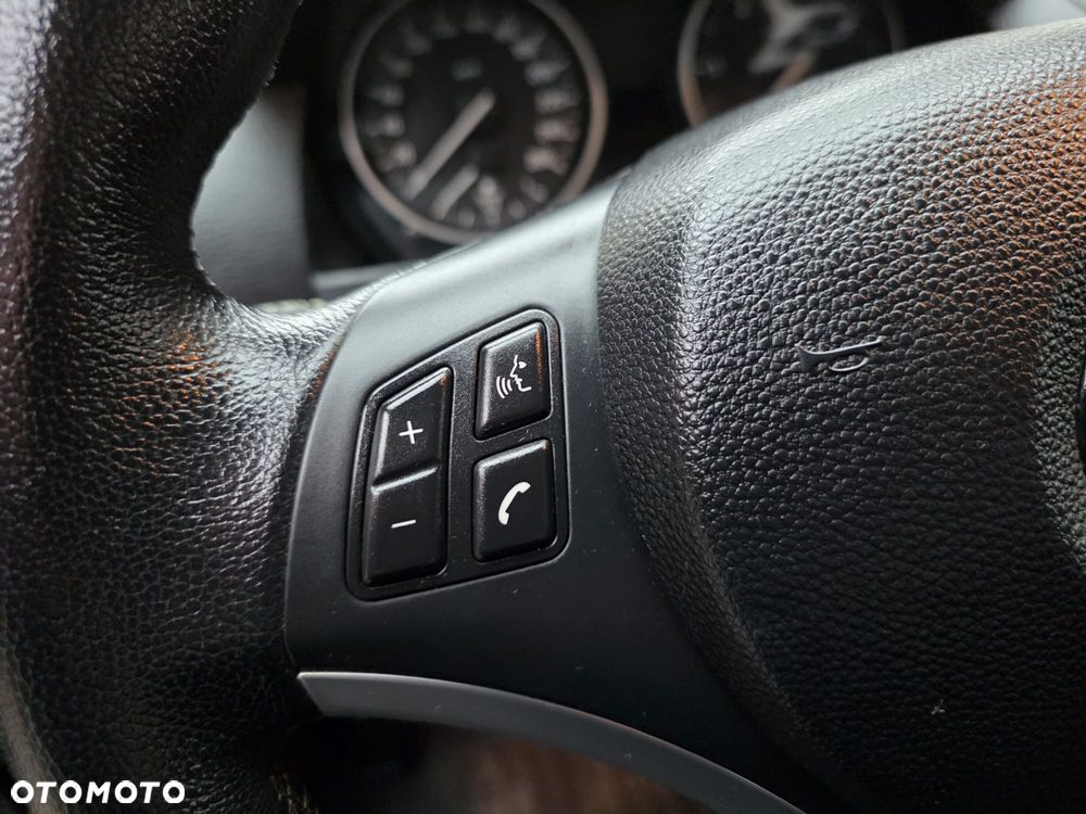 BMW X1 xDrive20d - 17