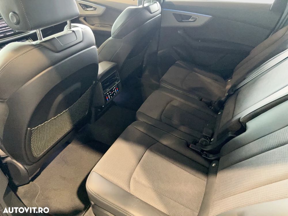 Audi Q7 - 12