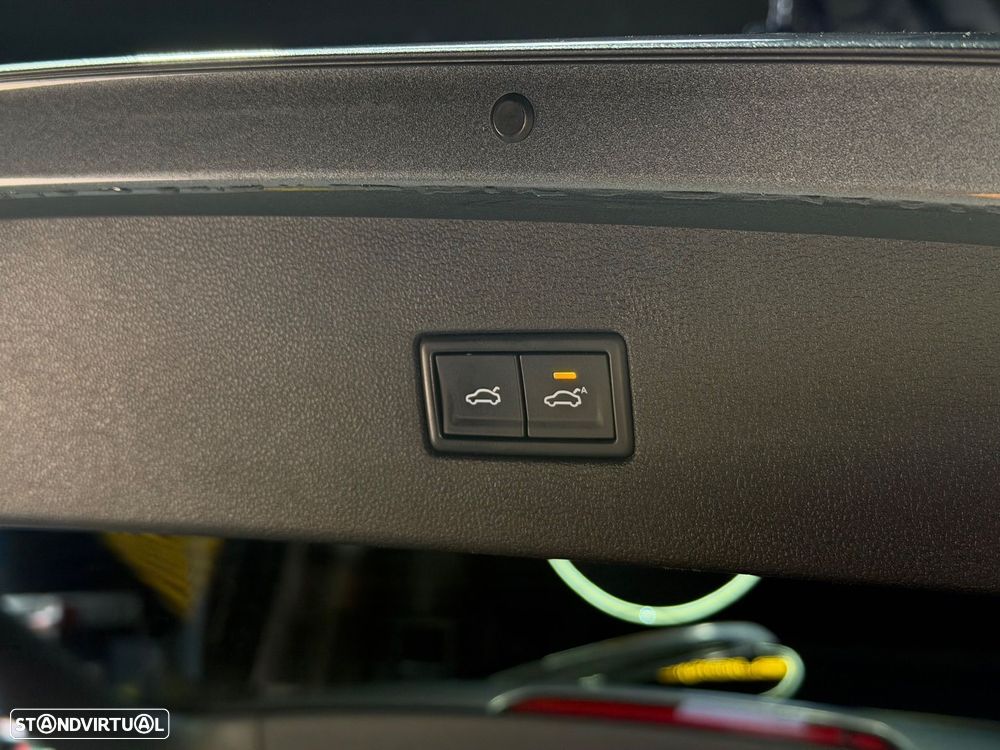 VW Tiguan Allspace 2.0 TDI Highine DSG - 17