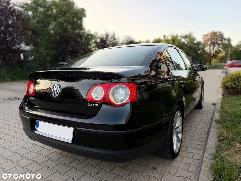 Volkswagen Passat 2.0 TDI Trendline - 3