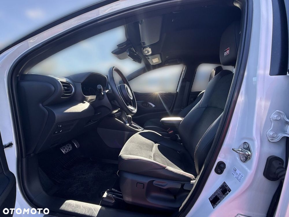 Toyota Yaris 2024