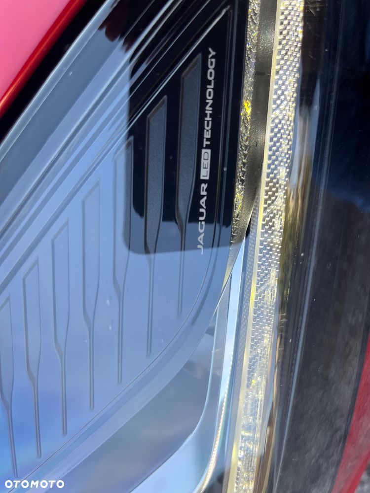 Jaguar E-Pace 2.0 i4D AWD R-Dynamic - 14