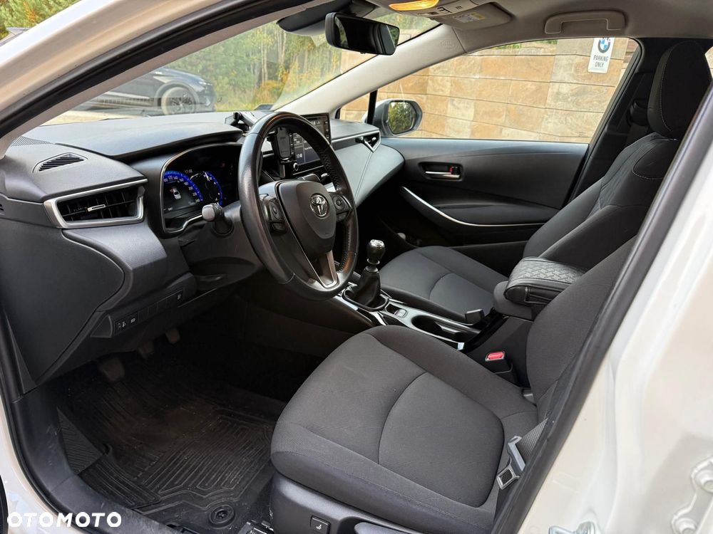 Toyota Corolla 1.6 Comfort - 13