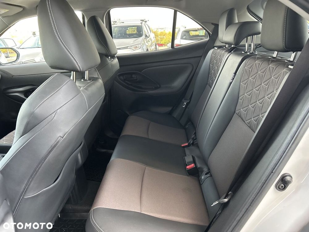 Toyota Yaris Cross Hybrid 1.5 Executive - 21