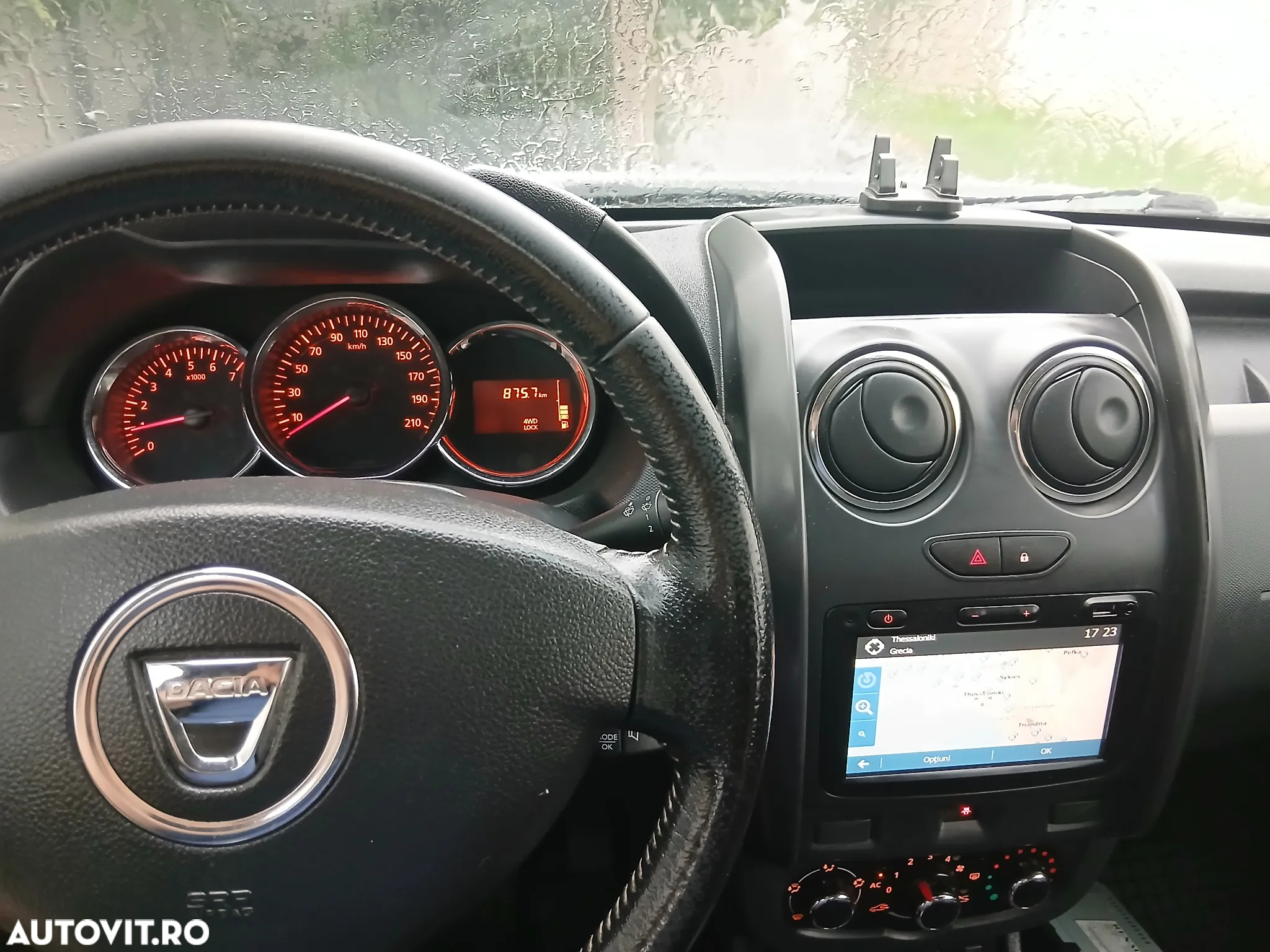 Dacia Duster 1.5 dCi 4x4 Laureate - 8