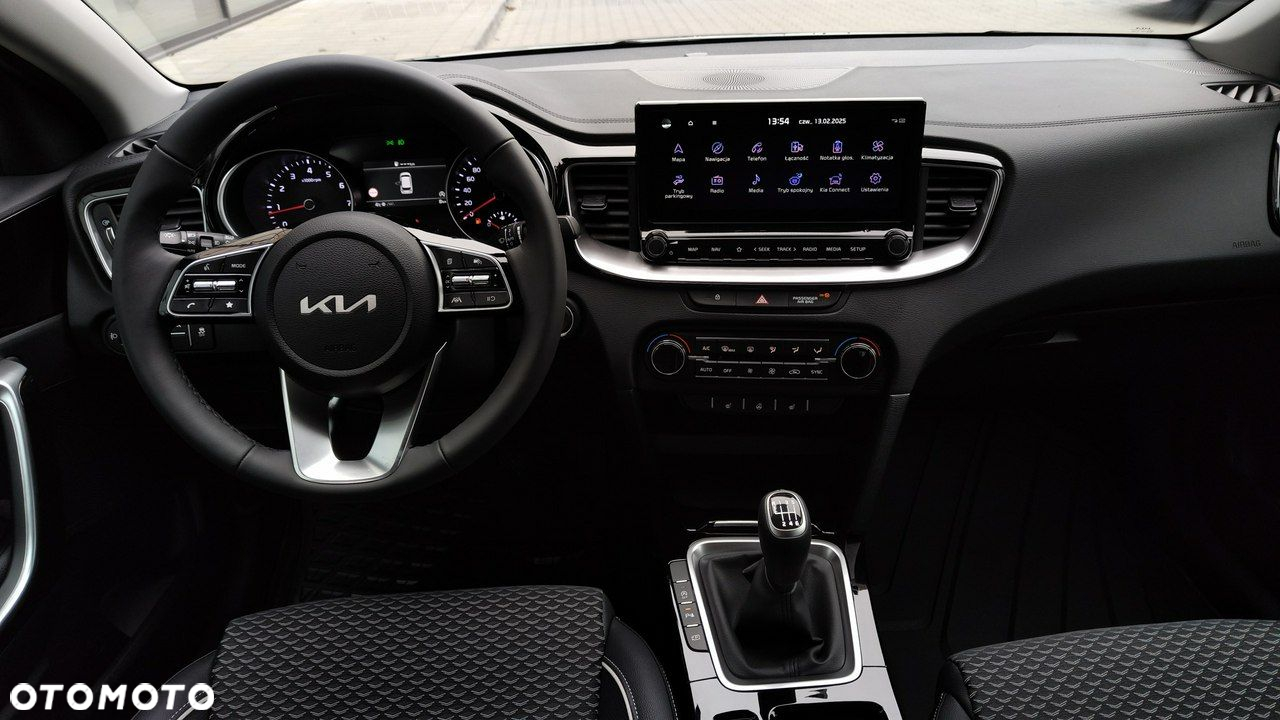 Kia Ceed - 14