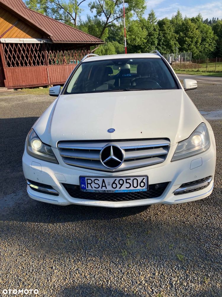 Mercedes-Benz Klasa C 220 CDI BlueEff Edition Avantgarde - 3