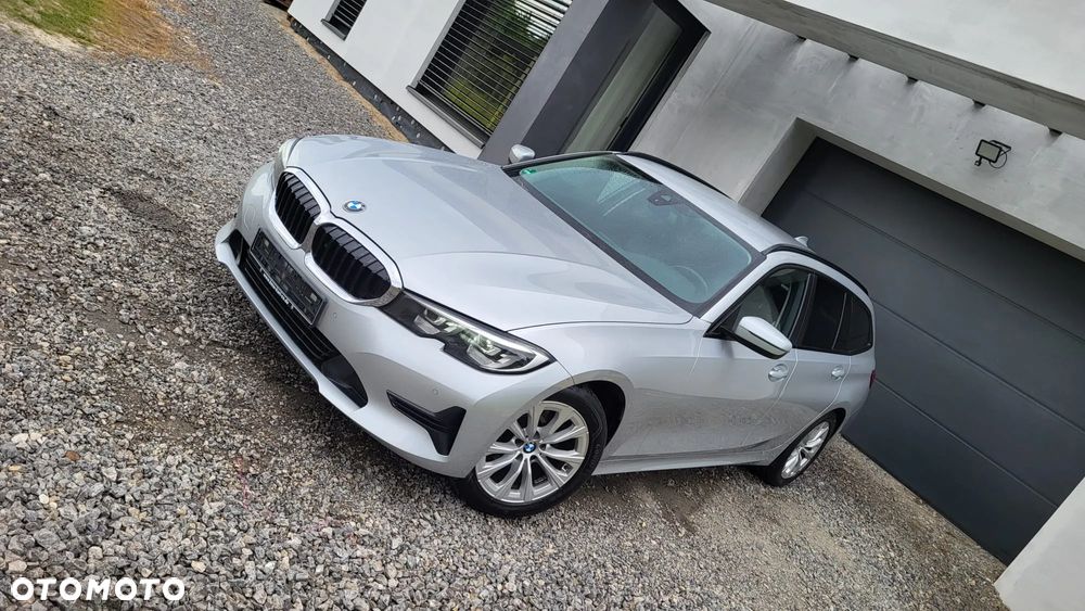 BMW Seria 3 318d Touring - 18