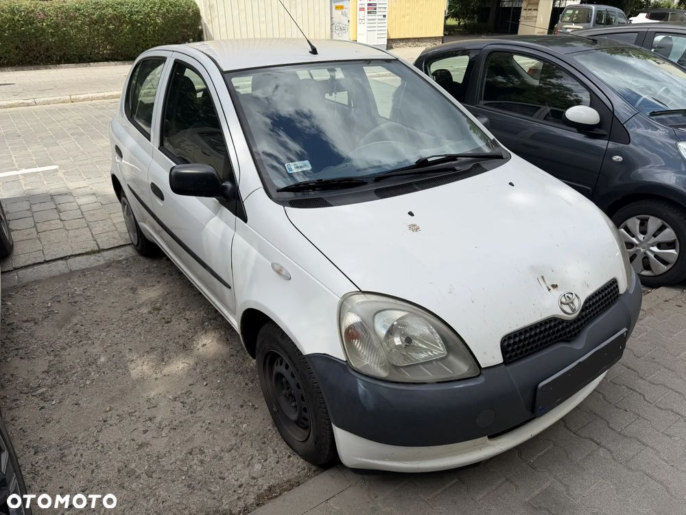 Toyota Yaris 1.0 Base - 3