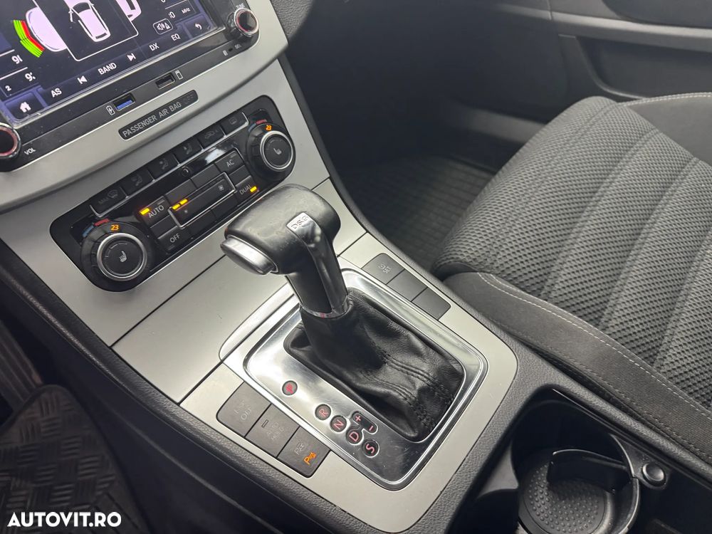 Volkswagen Passat CC 2.0 TDI DPF DSG - 8
