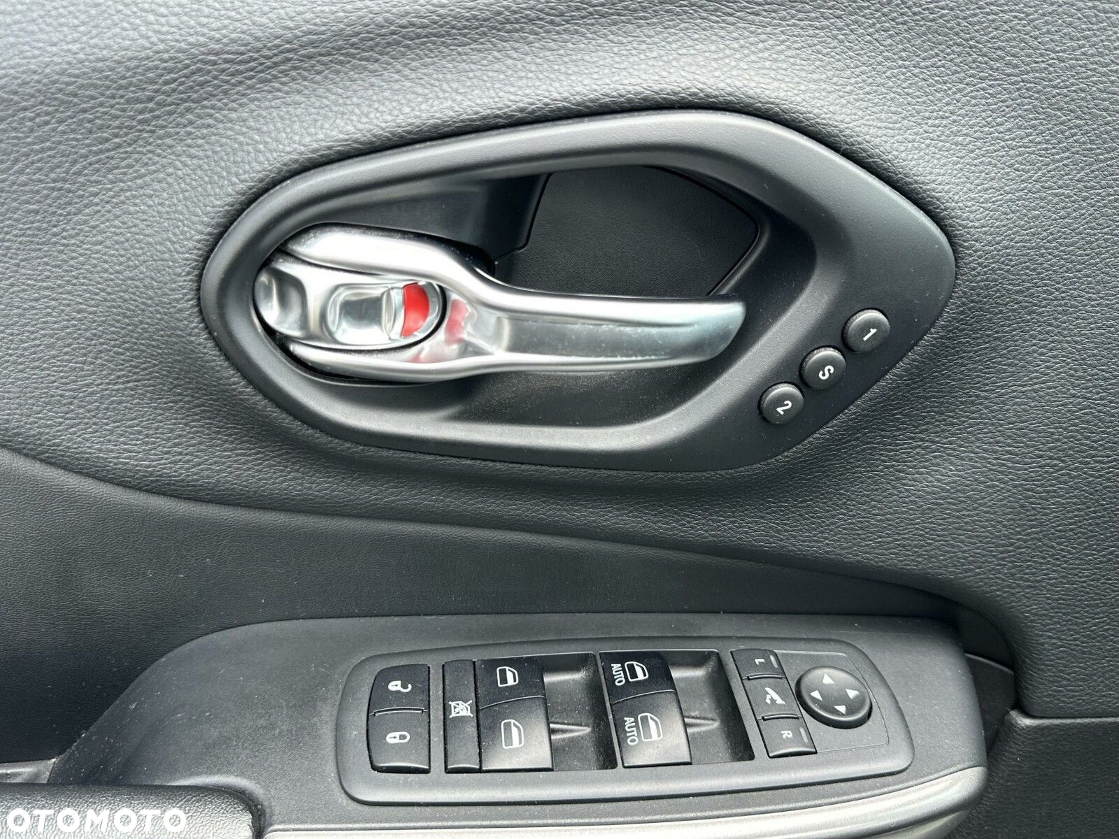 Jeep Cherokee 2.0 GME Active Drive I Overland - 24