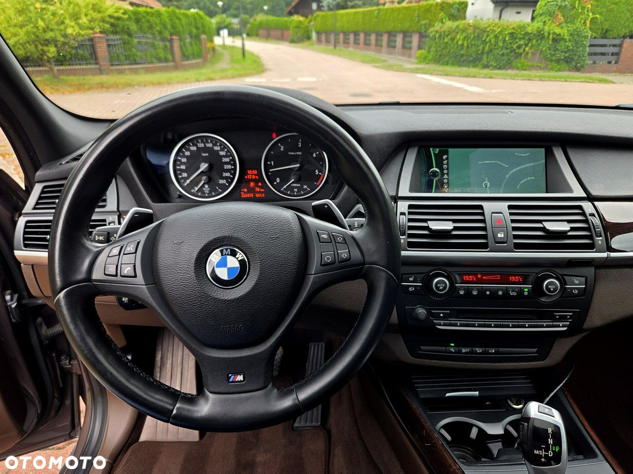 BMW X5 xDrive40d - 14