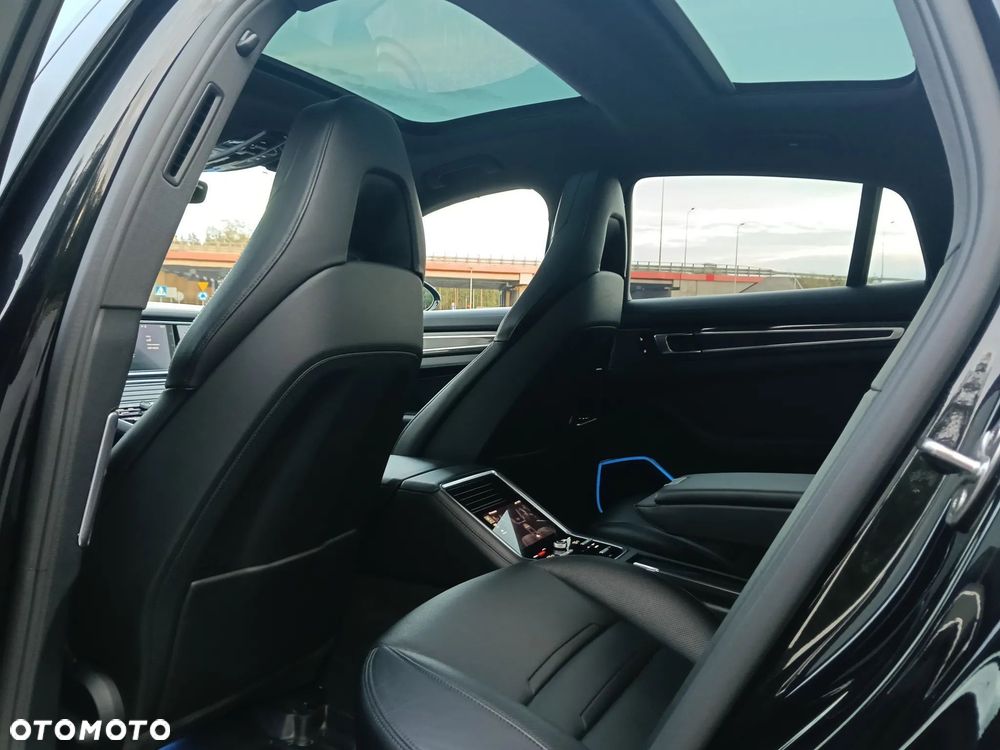 Porsche Panamera - 20