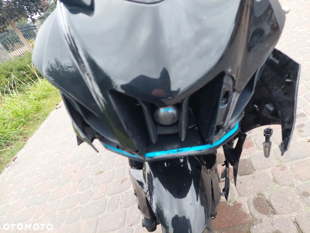 Yamaha YZF - 15