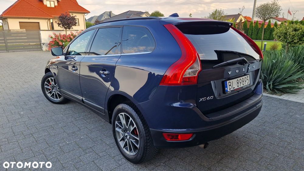 Volvo XC 60 D4 Geartronic Momentum - 4