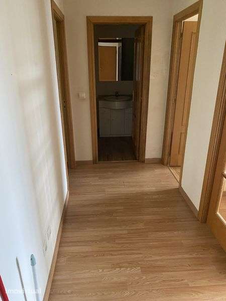 Apartamento T2 Alpiarca - Grande imagem: 2/8