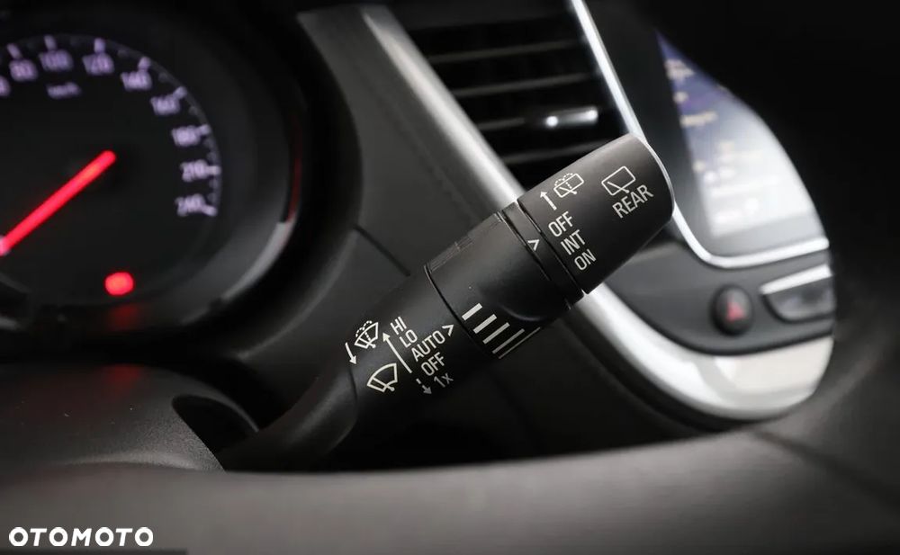 Opel Grandland X 1.2 Start/Stop Business Edition - 28