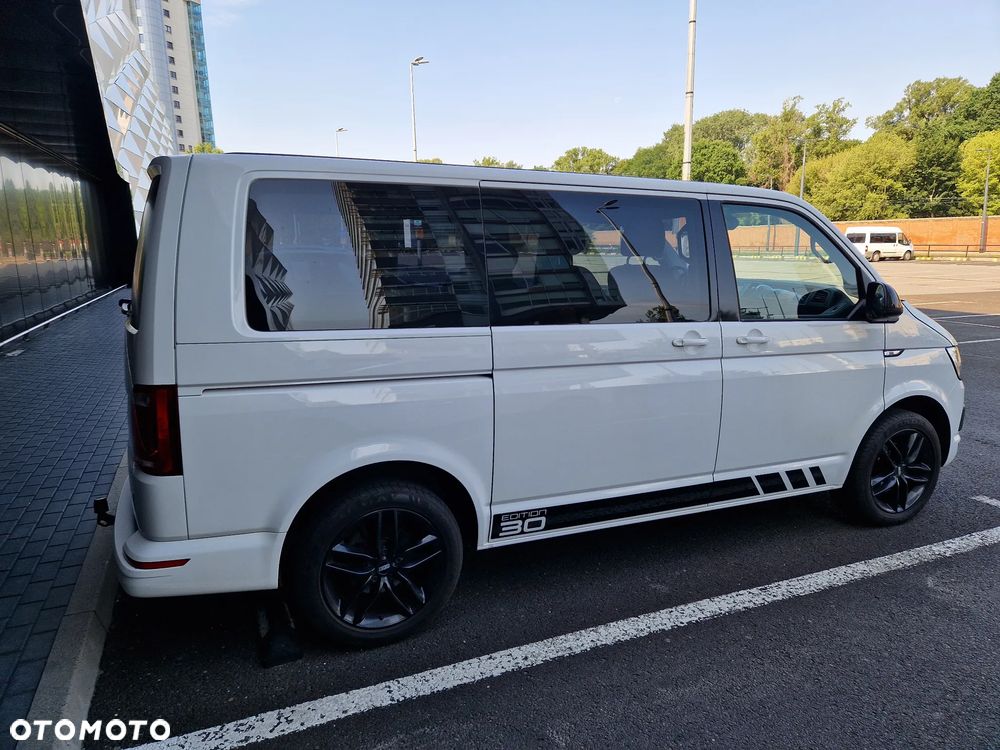 Volkswagen Multivan - 5