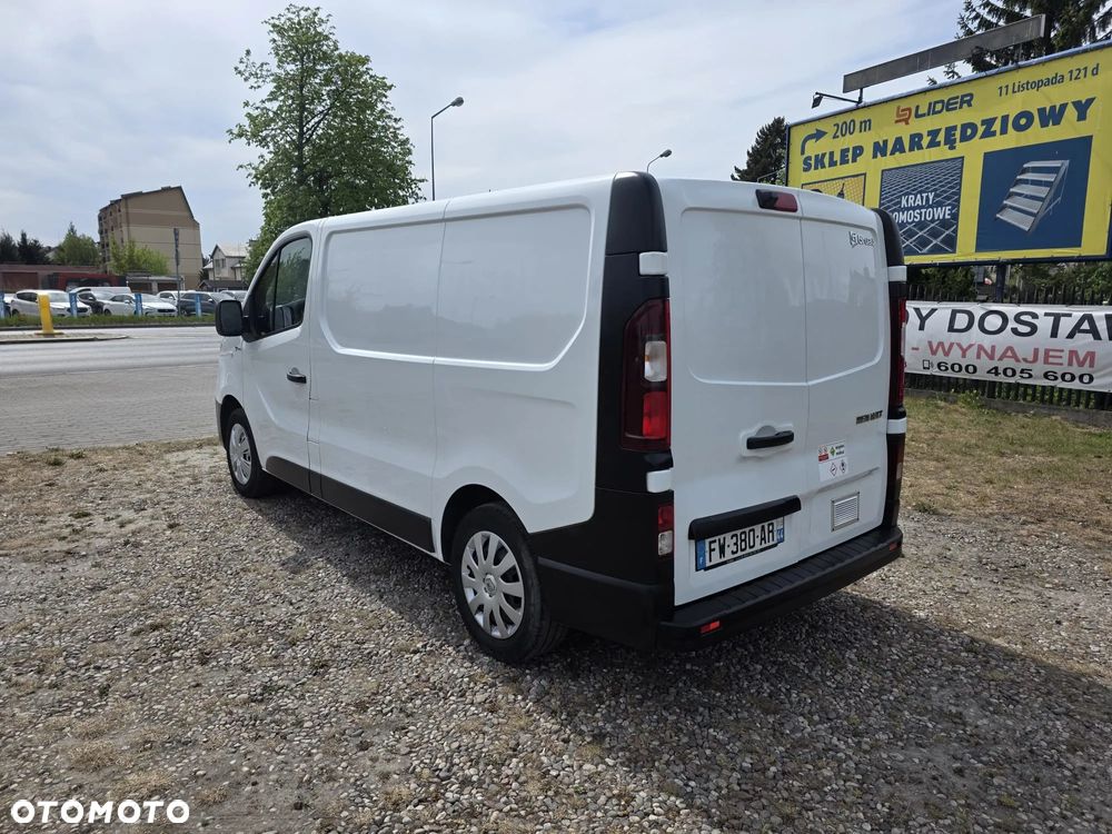Renault Trafic - 10