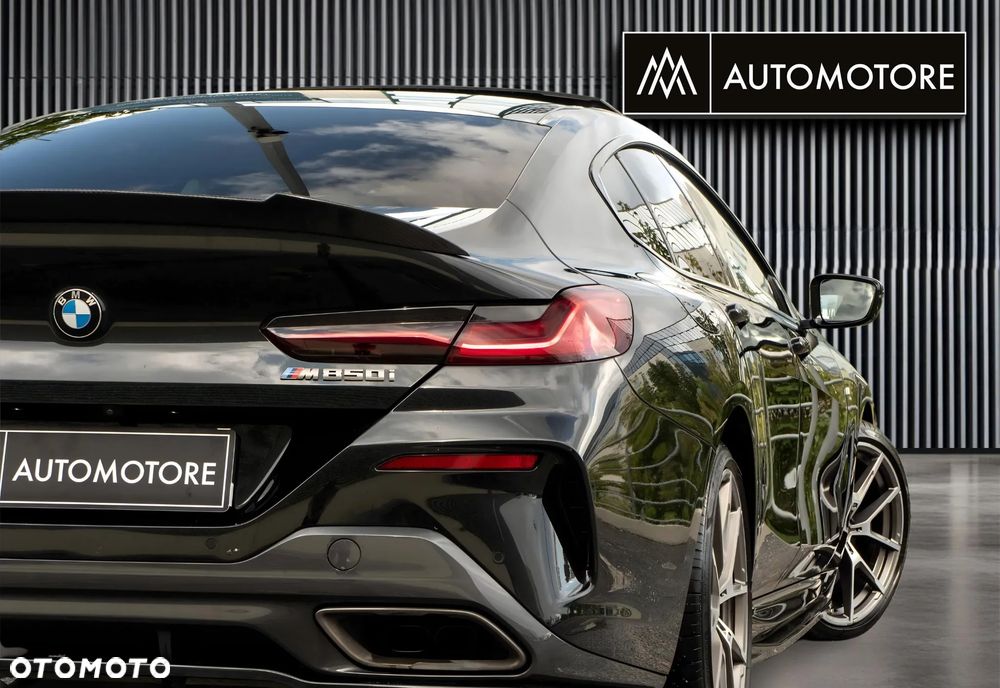 BMW Seria 8 - 12