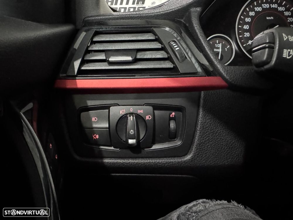 BMW 320 d Auto Pack M - 14