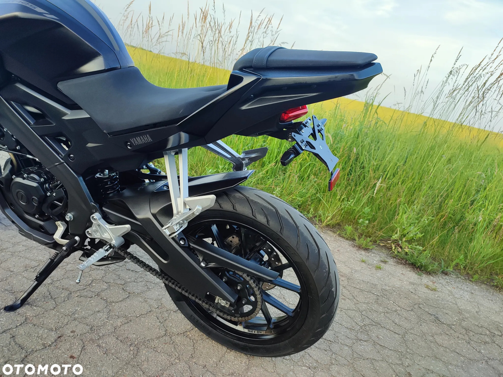 Yamaha MT - 28