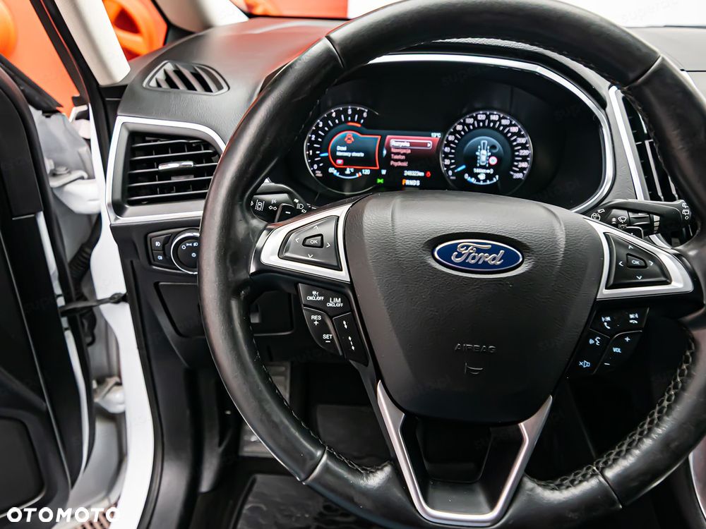 Ford S-Max - 12