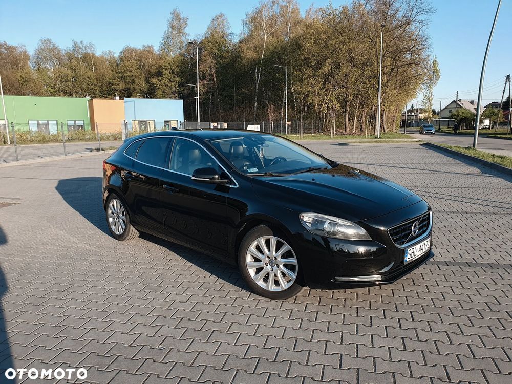 Volvo V40 D2 Momentum - 4