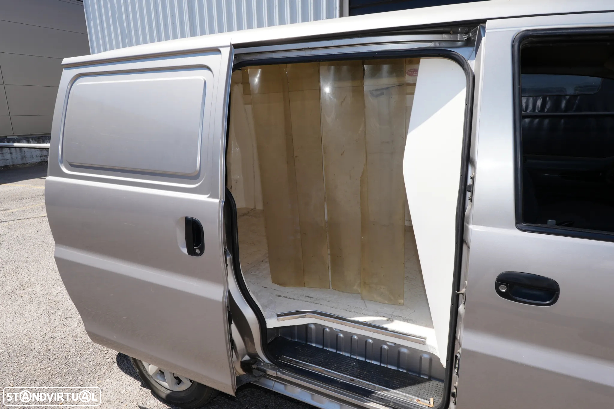Hyundai H1 Frio Isotermica 2.5td 100cv - 9