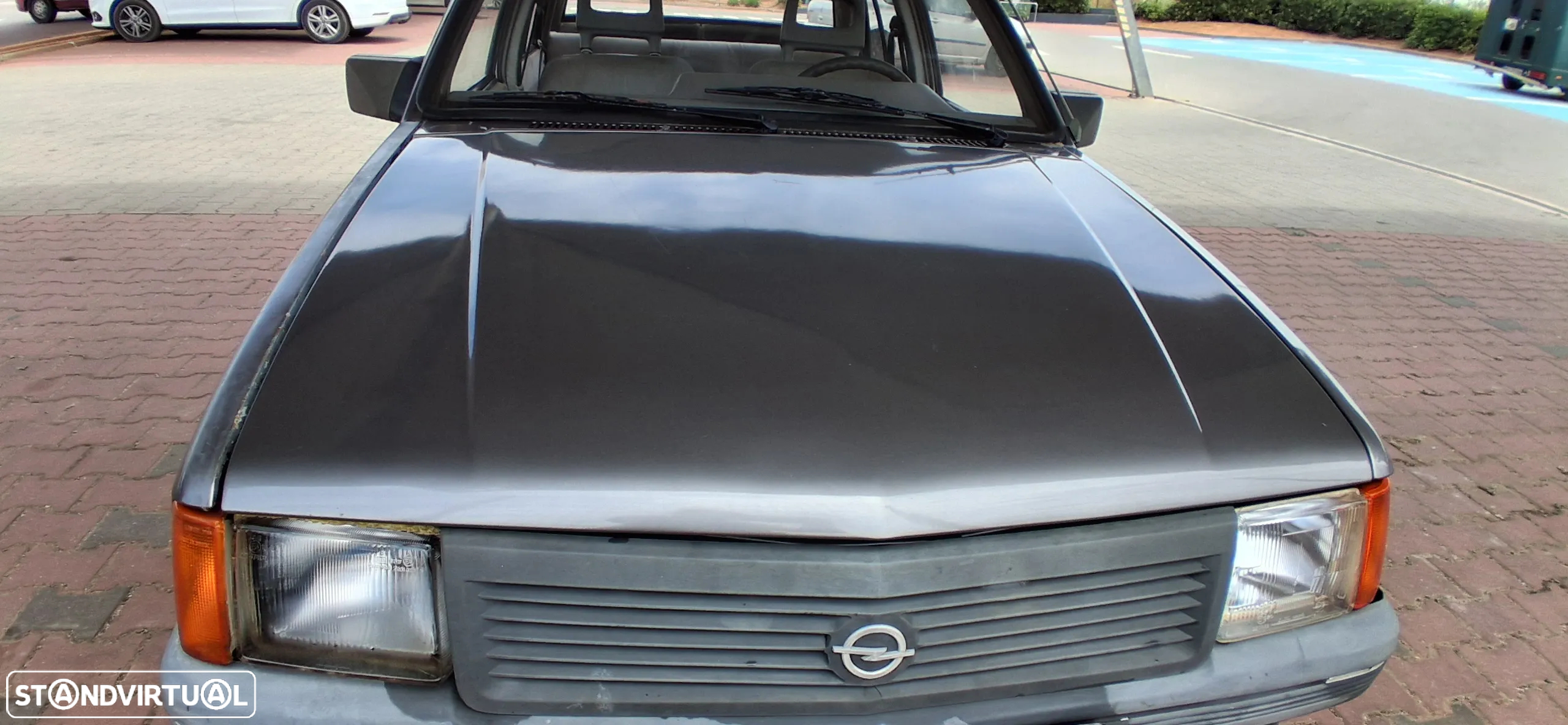 Opel Corsa 1.2 GL - 5