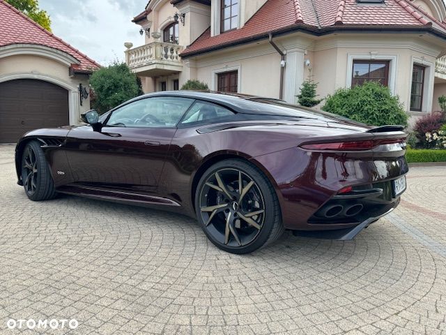 Aston Martin DBS Superleggera Standard - 11