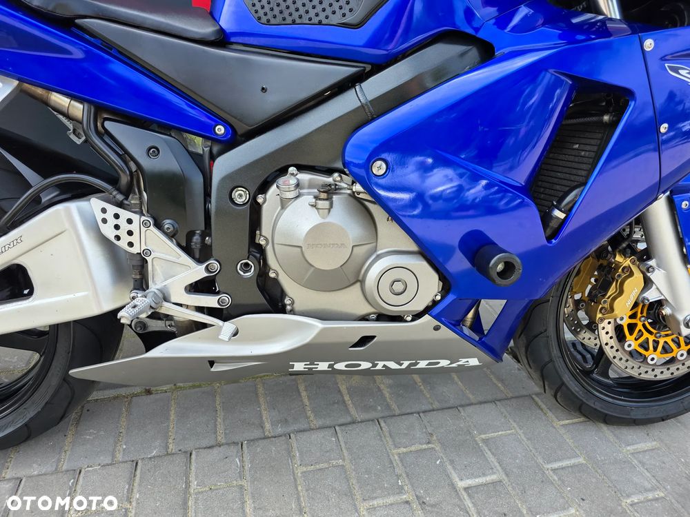 Honda CBR - 12