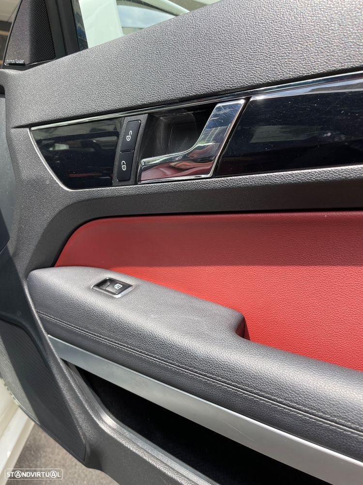 Mercedes-Benz E 250 CGI BlueEFFICIENCY Auto Elegance - 7