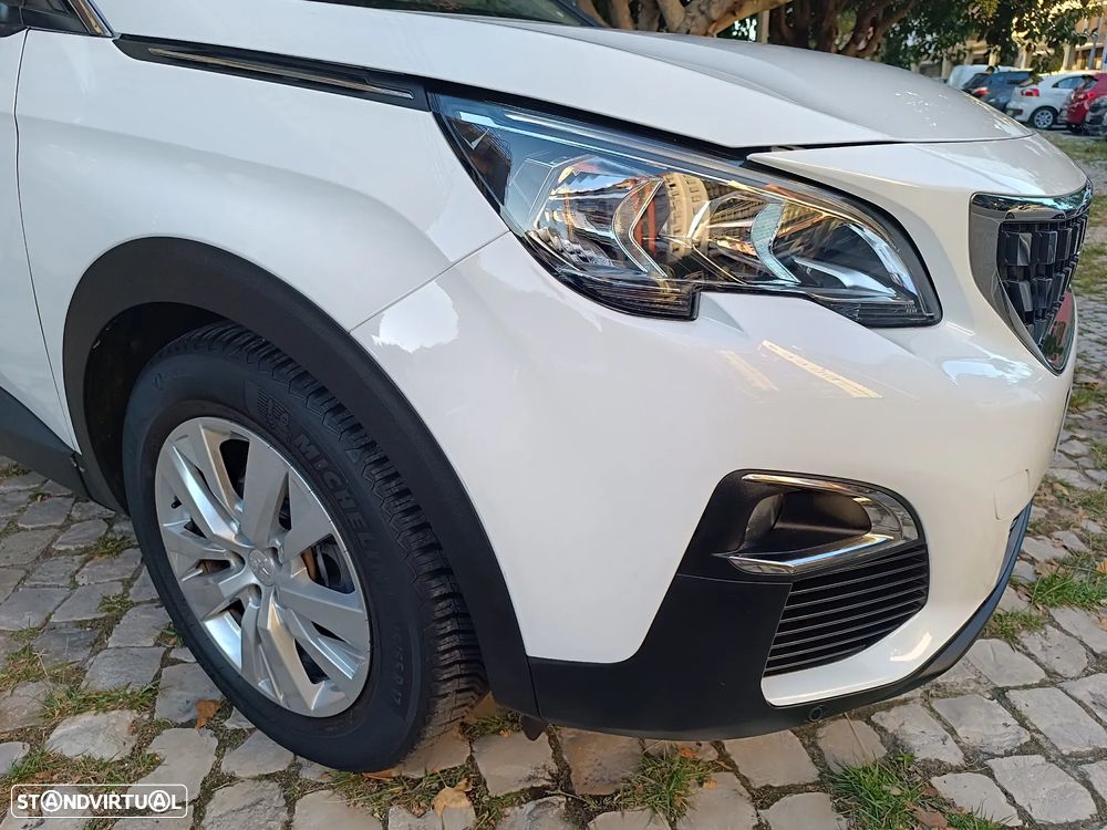 Peugeot 3008 2020 photo 2
