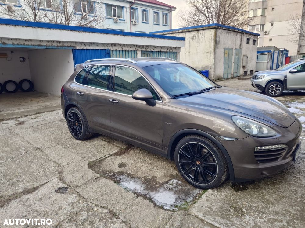 Porsche Cayenne - 6