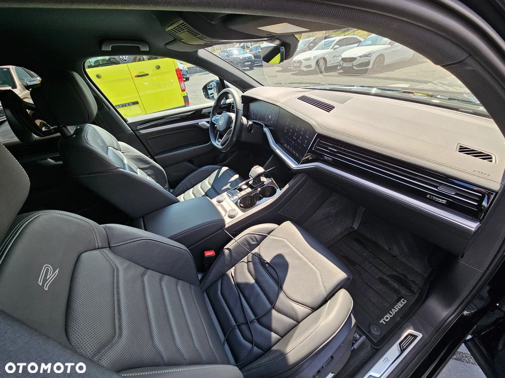 Volkswagen Touareg 3.0 V6 TFSI 4Motion R-Line - 36