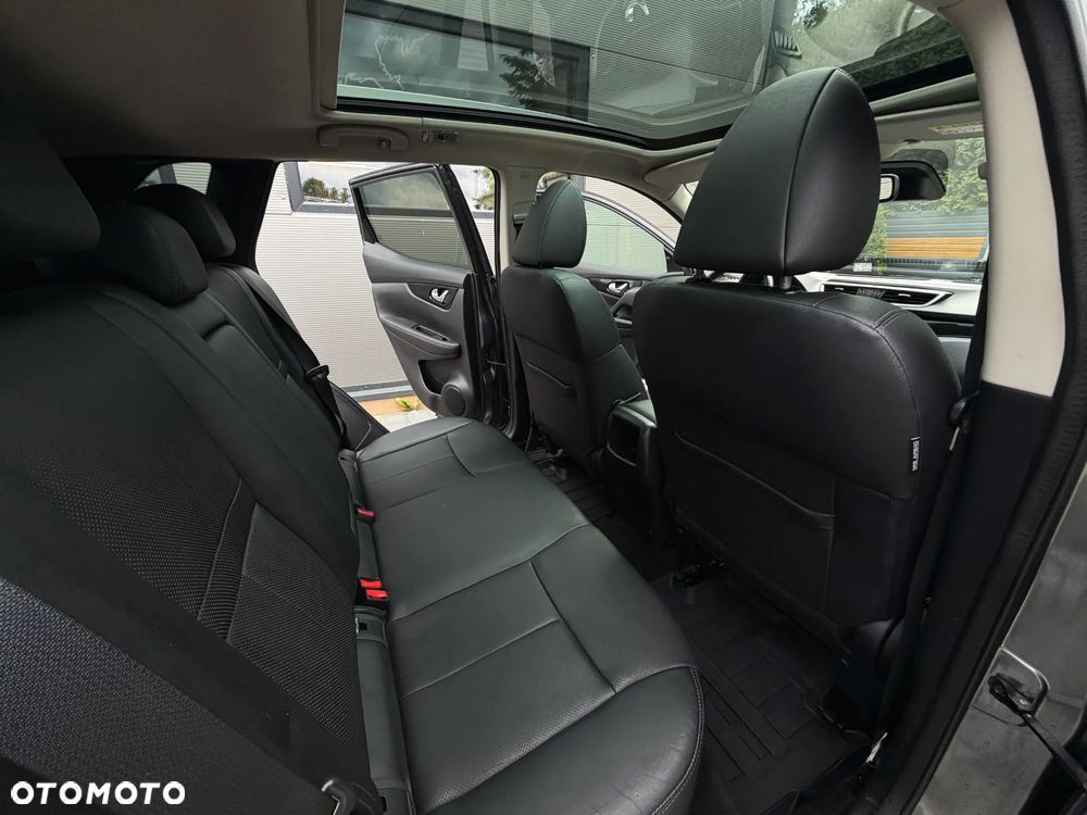 Nissan Qashqai 1.6 DCi Tekna Xtronic - 17